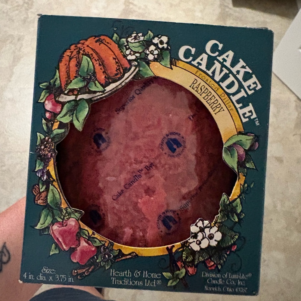 Raspberry Cake Candle